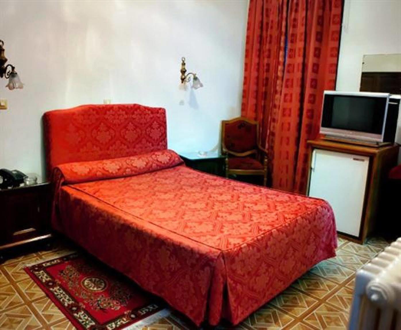 Algiers Hotel Suisse מראה חיצוני תמונה